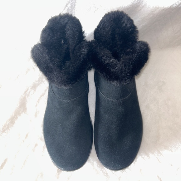 Skechers Booties - Picture 6 of 8